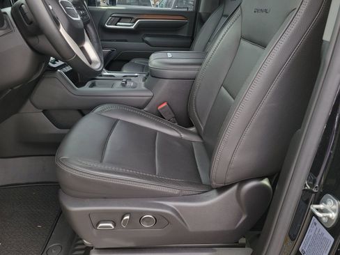 Used 2024 GMC Sierra 2500 Denali w/ Denali Reserve Package image 6