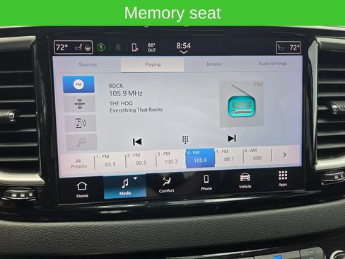 Used 2024 Chrysler Pacifica Touring-L FWD image 14