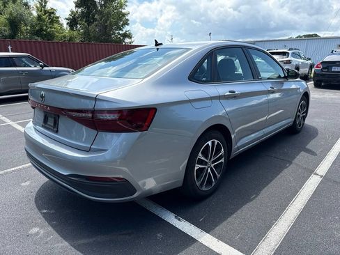 Used 2025 Volkswagen Jetta Sport FWD image 5