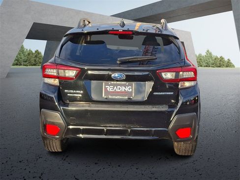 Used 2023 Subaru Crosstrek 2.0i Premium image 4
