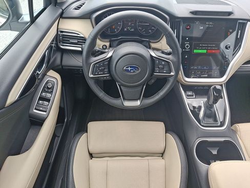 Certified 2025 Subaru Outback Limited AWD/4WD image 11