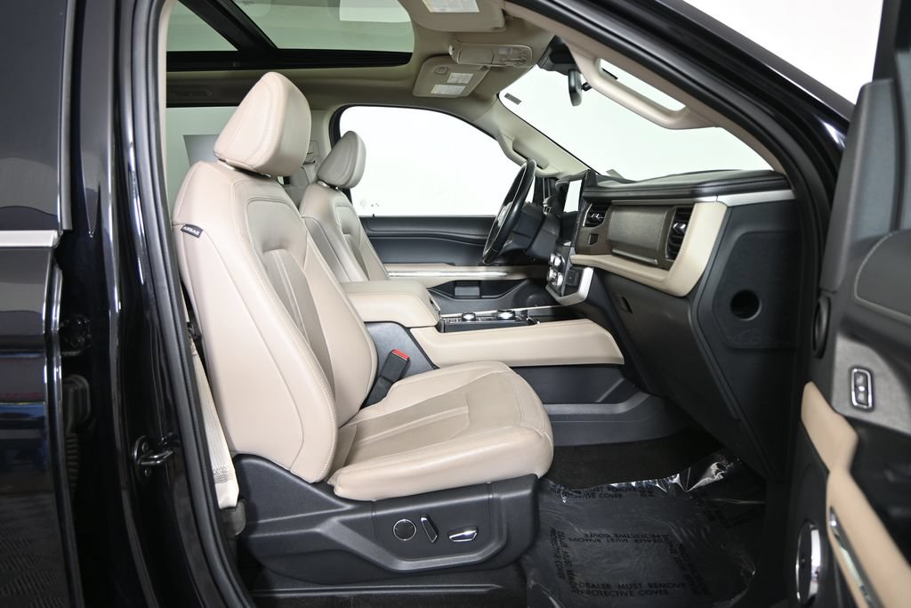 Used 2023 Ford Expedition Max Limited AWD/4WD image 13