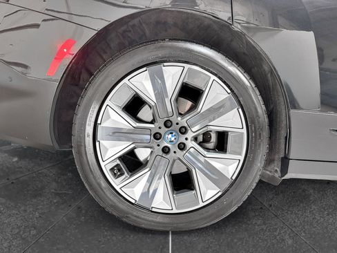 Used 2023 BMW iX xDrive50 AWD/4WD image 35