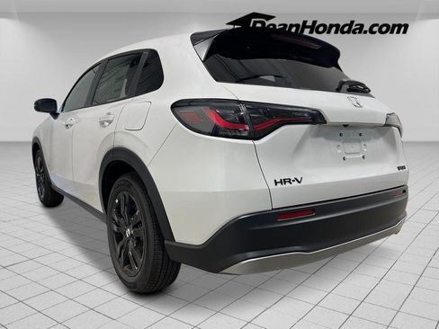 New 2026 Honda HR-V Sport image 3