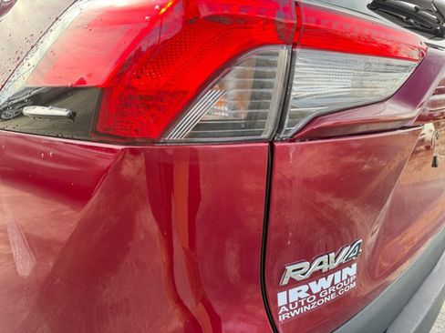 Used 2024 Toyota RAV4 XLE w/ Convenience Package image 29