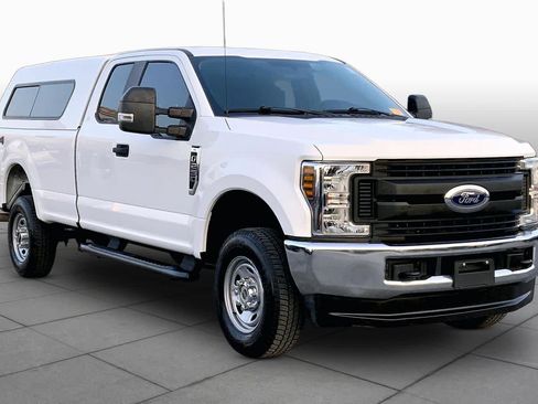Used 2019 Ford F250 XL w/ XL Value Package AWD/4WD image 3