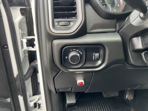 Used 2021 RAM 5500 Tradesman image 13