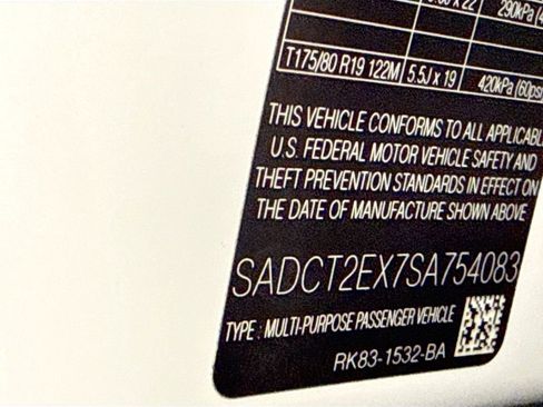 Used 2025 Jaguar F-PACE R-Dynamic S image 28