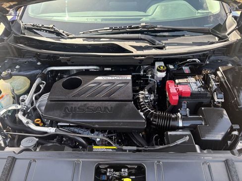 Used 2025 Nissan Rogue SV FWD image 34