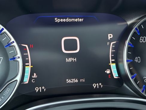 Used 2020 Chrysler Pacifica Limited FWD image 52