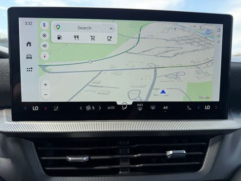 Used 2025 Ford Explorer ST-Line w/ ST-Line Street Pack image 24