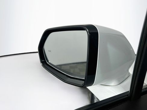 Used 2024 Chevrolet Blazer LT w/ Convenience Package FWD image 16