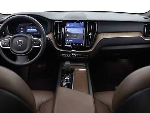 Used 2022 Volvo XC60 B5 Momentum AWD/4WD image 20