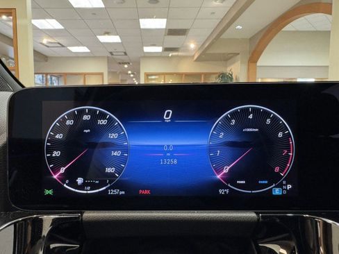 Certified 2025 Mercedes-Benz GLA 250 250 image 8