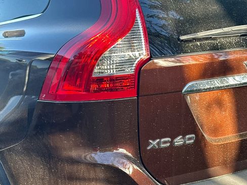 Used 2016 Volvo XC60 T6 w/ Protection Package AWD/4WD image 10