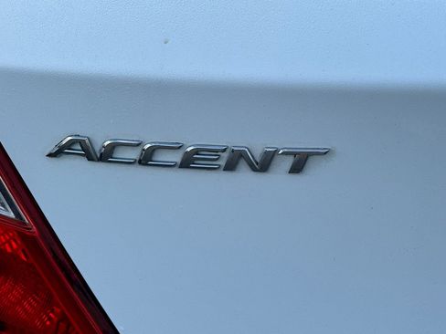 Used 2014 Hyundai Accent GS FWD image 7