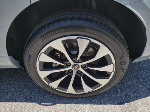 New 2026 Audi Q3 quattro 2.0T AWD/4WD image 36