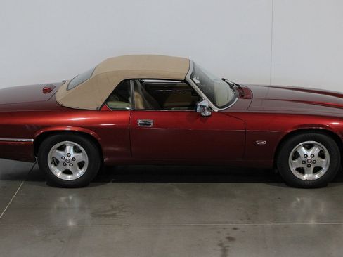 Used 1995 Jaguar XJS 4.0 Convertible RWD image 7