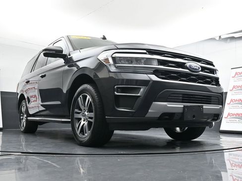Used 2023 Ford Expedition Limited image 36