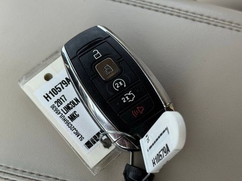 Used 2017 Lincoln MKC Select w/ Select Plus Package image 37