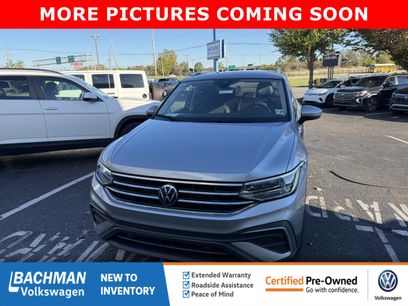 Certified 2024 Volkswagen Tiguan SE w/ Panoramic Sunroof Package