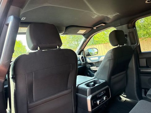 Used 2020 Ford Expedition XLT AWD/4WD image 23