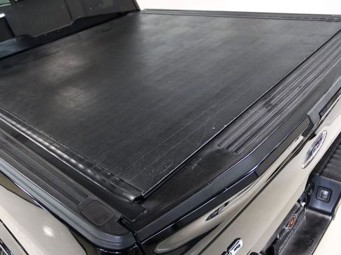 Used 2016 Ford F150 XLT w/ Equipment Group 302A Luxury AWD/4WD image 13