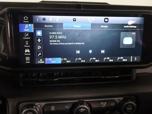 Used 2025 Jeep Wrangler Unlimited Sport AWD/4WD image 38