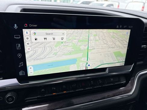 Used 2025 Chevrolet Silverado 1500 LTZ image 18