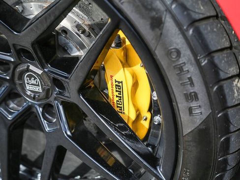 Used 2010 Ferrari California image 15