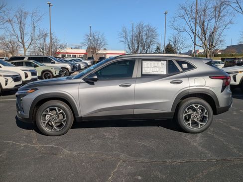 New 2026 Chevrolet Trax LT w/ Driver Confidence Package image 5