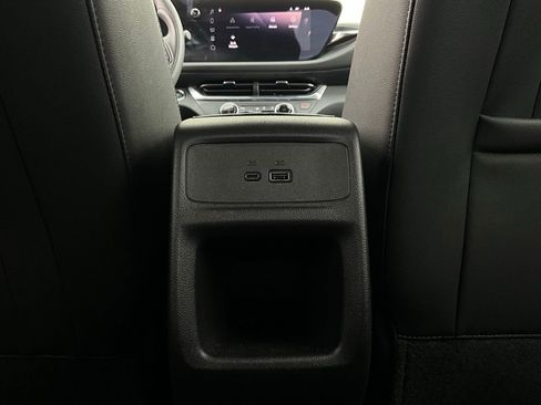 Used 2025 Buick Envista Preferred image 11