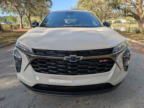 New 2026 Chevrolet Trax RS w/ Driver Confidence Package image 2