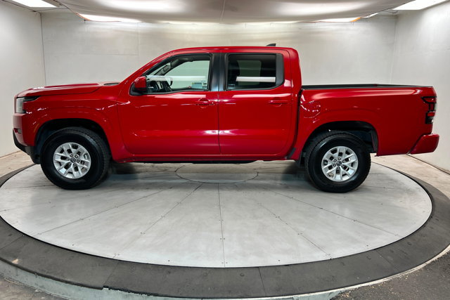 Used 2024 Nissan Frontier SV AWD/4WD image 2