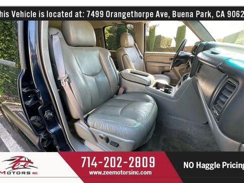 Used 2004 Chevrolet Suburban LT w/ Preferred Equipment Group image 19