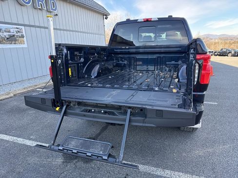 Used 2024 Ford F150 Lightning Lariat image 26