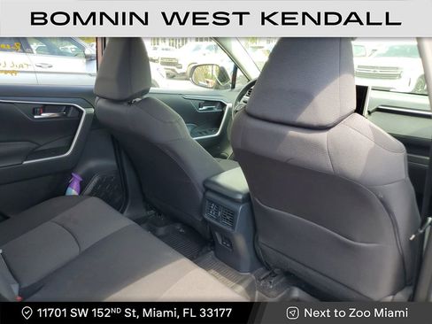 Used 2024 Toyota RAV4 XLE image 7