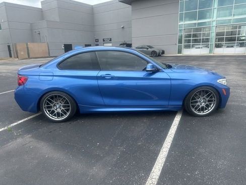 Used 2017 BMW 230i xDrive Coupe AWD/4WD image 2