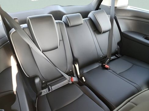 New 2026 Honda Odyssey Touring image 19