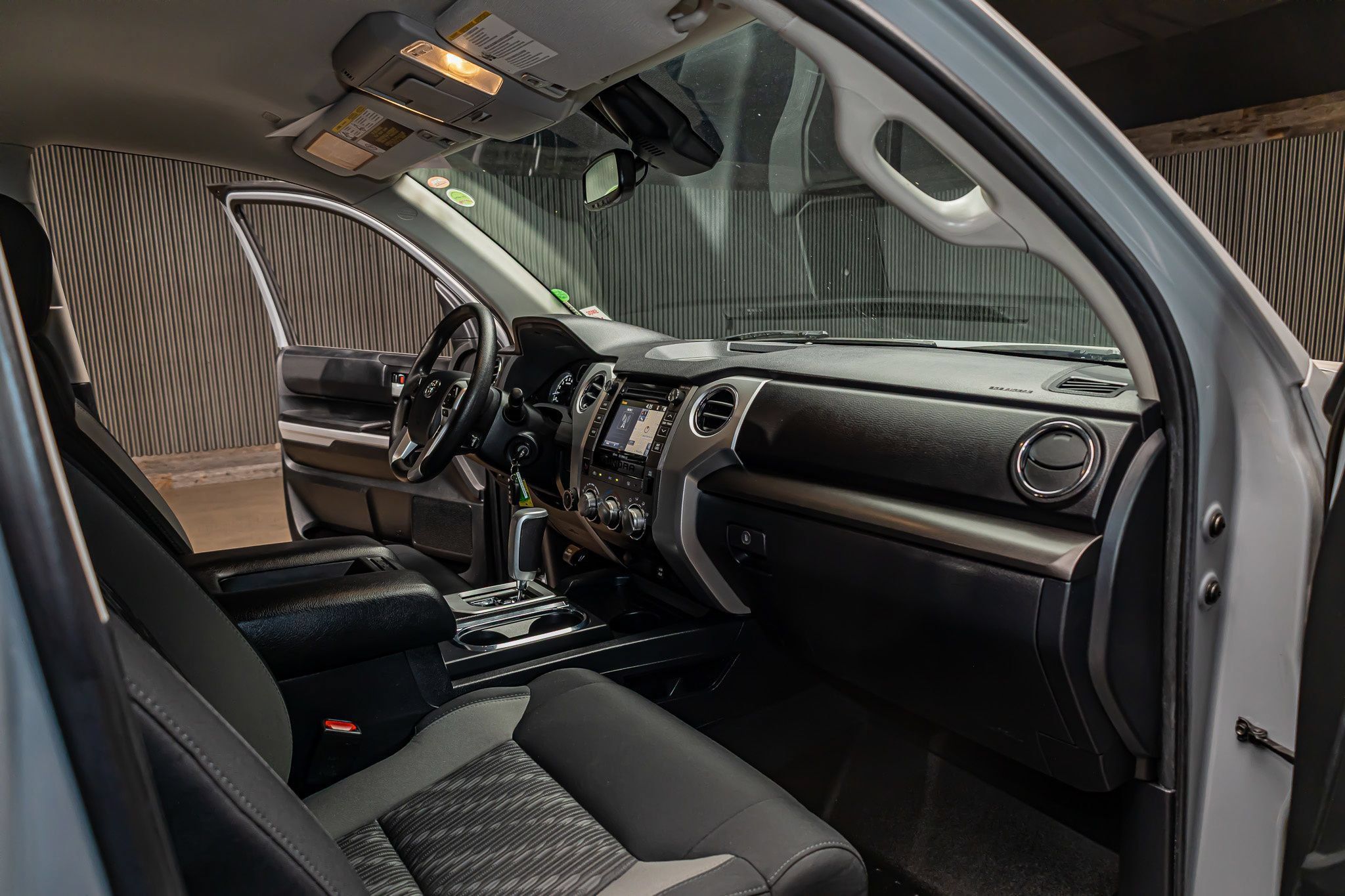 Used 2019 Toyota Tundra SR5 w/ SR5 Upgrade Package AWD/4WD image 15