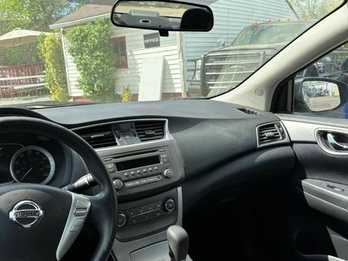 Used 2014 Nissan Sentra SV FWD image 36