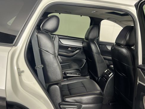 Used 2024 MAZDA CX-90 3.3 Turbo w/ Preferred Plus image 32