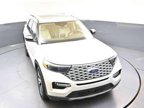 Used 2020 Ford Explorer Platinum w/ Premium Technology Package AWD/4WD image 44