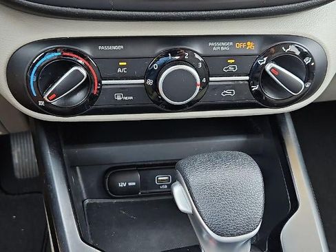 Used 2021 Kia Soul LX FWD image 24