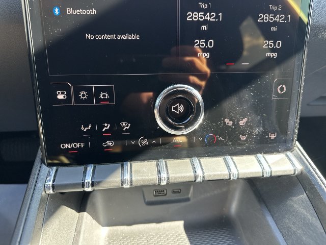 Used 2025 GMC Terrain Elevation AWD/4WD image 25
