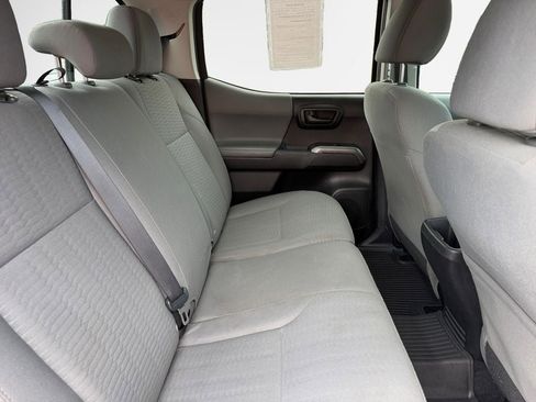 Certified 2019 Toyota Tacoma SR5 AWD/4WD image 24