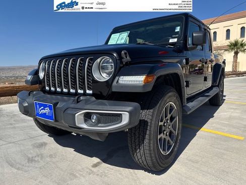 Used 2020 Jeep Gladiator Overland image 1