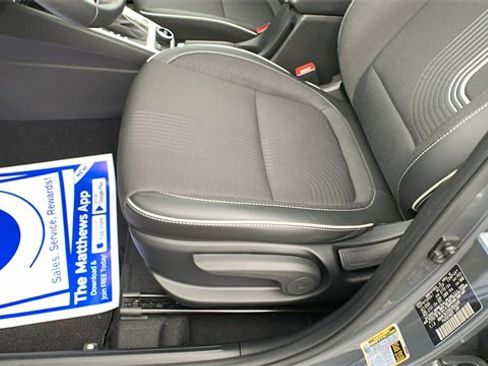 Certified 2025 Hyundai Venue Limited image 13