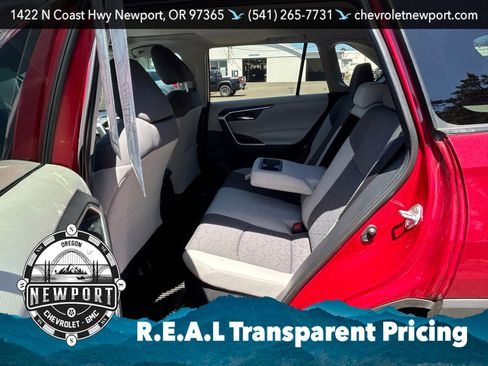 Used 2020 Toyota RAV4 XLE w/ Convenience Package AWD/4WD image 31