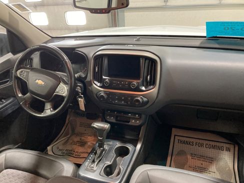 Used 2017 Chevrolet Colorado Z71 image 10
